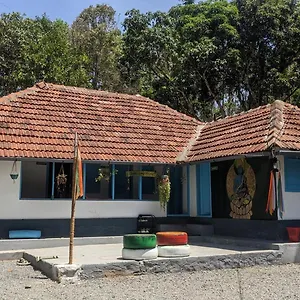 Hostel Crossroads 1957, Kalpetta